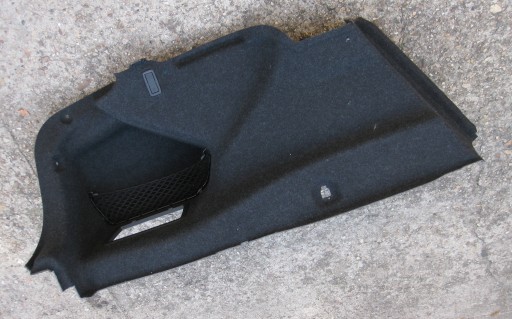 BMW 5 G30 3.0D 19R boot upholstery left rear part 7942875