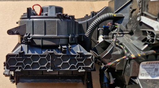 ohrievač VW AUDI SKODA 5QH816005C Originál KPL