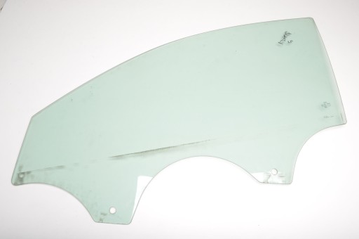 Skoda karoq окно переднее левое