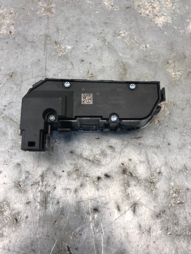 Schalter GRZANIA SITZ links heck MERCEDES W238 A2139050204