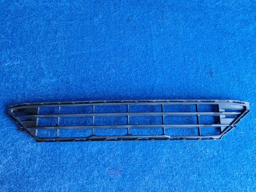 VOLVO XC60 II 17- lower grid of a bumper front of the front 31425175