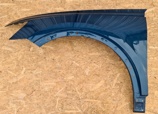 Audi Q8 левый передний крыло фронт 4m8