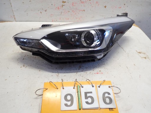light front front left HYUNDAI I20 II 2015- LED 92101-C8200