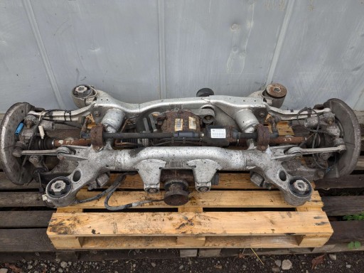 7532049 1702940656 - Задний дифференциал салазок в сборе bmw 7 e65 e66 3.0d лифт 05-09