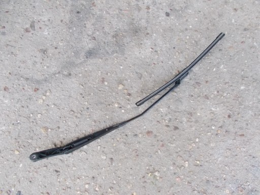 SKODA SUPERB KOMBI 2.0 TDI 13R wiper arm right 3T1955410A
