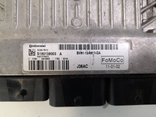 Mazda 5 unité de commande électronique uce moteur BV6112A650DA (MD415)
