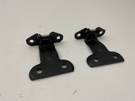 MCLAREN MP4 12C ПЕТЛЯ ДЛЯ БАГАЖНИКА ПРАВА ЛІВА