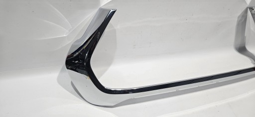 CHROM grille moulding TOYOTA HILUX VIII 21- original