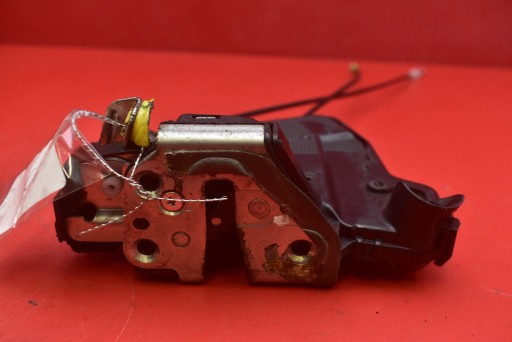 lock door left front front EU TOYOTA VERSO 1 and 09-13