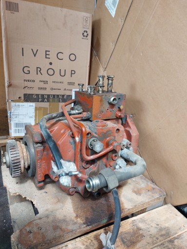 Гідростатний насос Linde