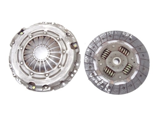 195081 - RENAULT MASTER II 01-10 2.5 dCi прижимная пластина 243M