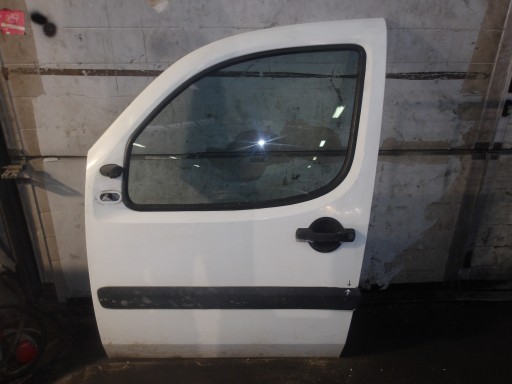 Левая дверь fiat doblo