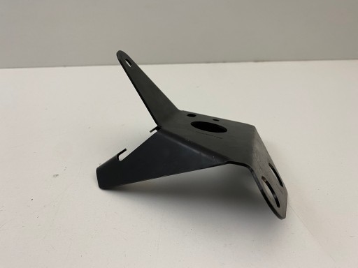 11L0093CP - MCLAREN MP4 12C МОНТАЖНЫЙ КРОНШТЕЙН РАДИАТОРА 12-
