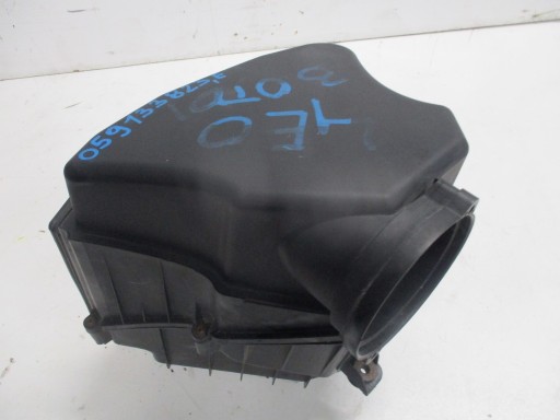 cover of a filter, air AUDI A8 4E0 059133823E