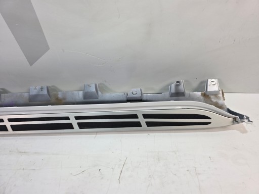moulding threshold left BMW X7 G07 LCI m-packet A96 MINERALWEISS 7441107