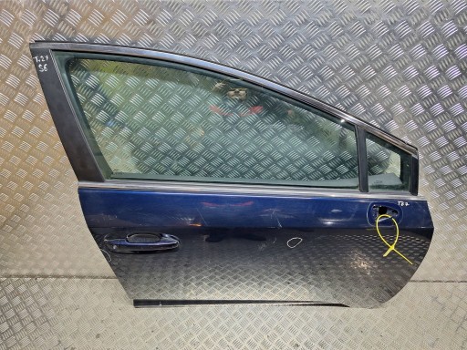door right front TOYOTA AVENSIS T27 09-18 complete