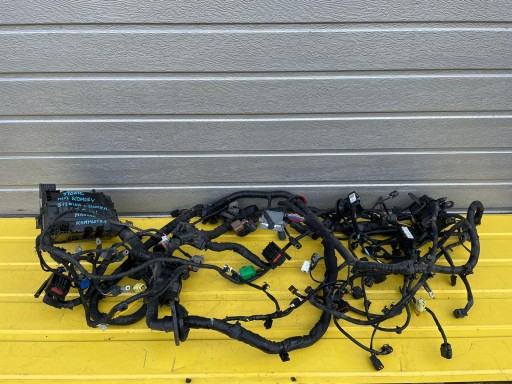 Установка подкапотного пространства kia stonic 1.6 crd i 91275-h8990