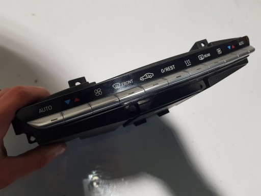 A2218702858 - Mercedes s w221 панель кондиционера 2218702858