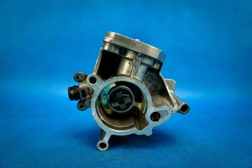 pump vacual Audi A3 8V Passat B8 06K145100B