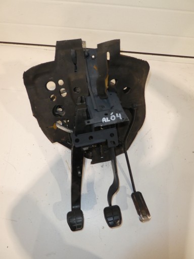 SERVO PUMPA KOČNICE PEDALE VW T4 701612101