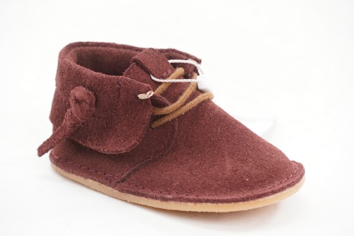 Дитяче взуття Zara червоного кольору 15 розмір