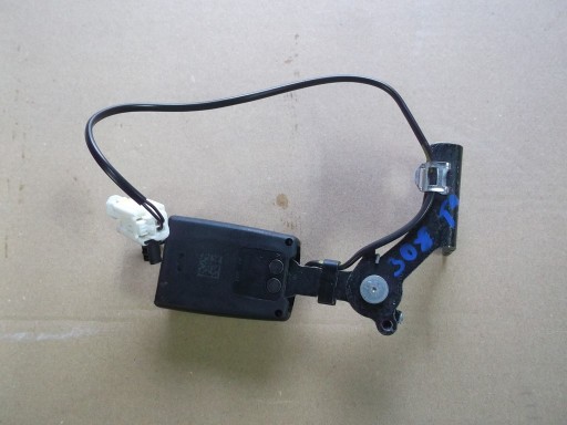 98002028XX - PEUGEOT 308 II T9 SW застежка заднего ремня