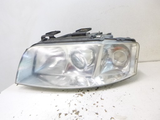 light front left Audi A6 C5 Xenon 2003r.