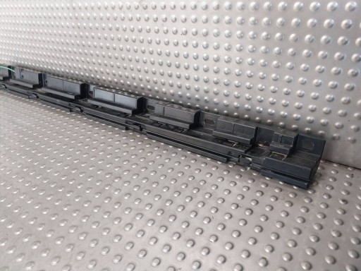 support holder of the threshold left front 7184777 BMW F10 F11
