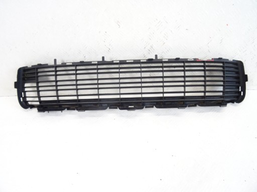 grid of a bumper front central PEUGEOT 3008 and 9685628677