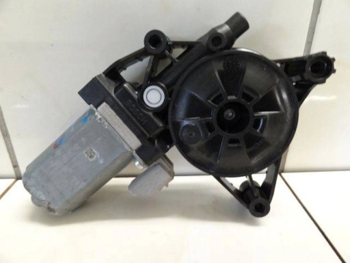 OKL1063 - Citroen berlingo iv 2023 мотор стеклоподъемника левый передний