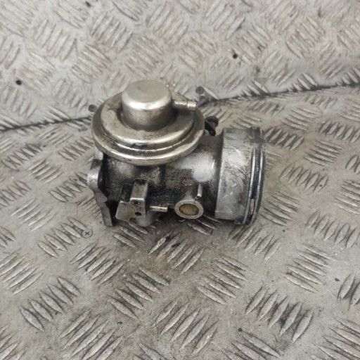 EGR valve FORD GALAXY MK1 LIFT 1.9 TDI 038129637L