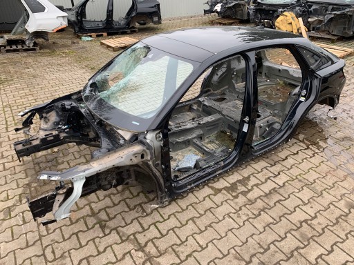 ЧЕТВЕРТЬ КУЗОВА ДАХ БОКОВА накладка AUDI Q3 SPORTBACK 83A