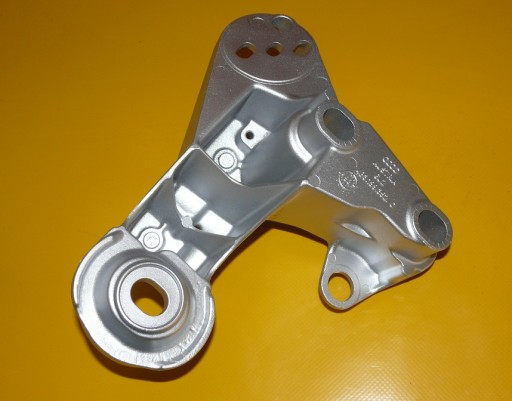 engine mount DRAZKA steering wheel right AUDI S6 A6 C5 4.2 V8 299KM ARS
