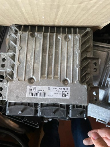 A6079001800 - Mercedes cla w117 gla w156 cdi компьютерный контроллер двигателя