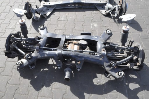 2.93 - Bmw f20 f21 2.0d подвеска задняя балка + полуоси + ось 7605587 2,93