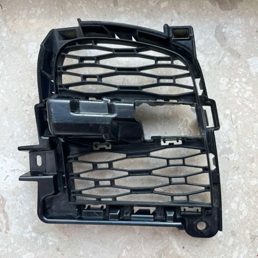 RANGE ROVER SPORT L461 23-23 grid of a bumper right front N9X217K946A