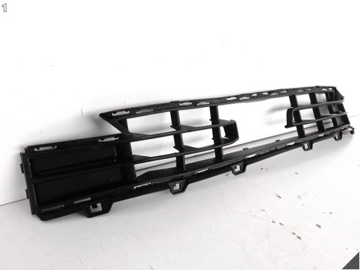 BMW 1 F40 19-24 central lower grid grille intake W bumper front