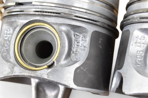 piston connecting rod AUDI A6 C6 A4 B8 2.0 TDI CAG WYMIARY 081187