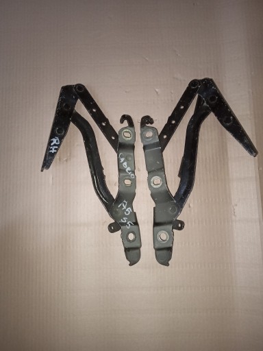 8F0827302B - AUDI A5 8T CABRIO-петля капота права ліва