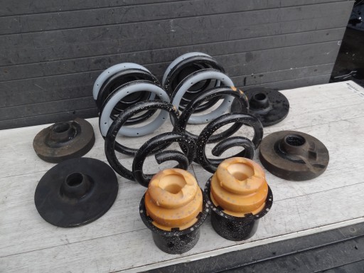 FORD TRANSIT CUSTOM II 2024 КОМПЛЕКТ ПРУЖИН ЗАДНЬОЇ ПІДВІСИ ОРИГІНАЛ