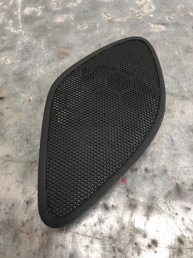 de couverture couverture du haut-parleur droit OPEL ASTRA K 39057277