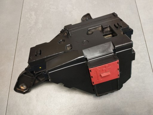 Mercedes-Benz E W213 compartment of fuses A2135403839 UK