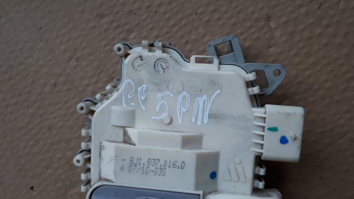 S4 B8 A4 lock door right front 5 PIN A5 Q5 A6