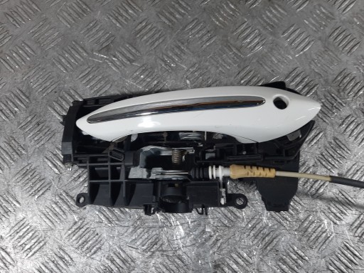 BMW F10 F11 2014r ручка дверей стійки хром передня ліва