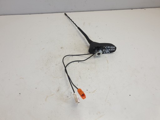 Opel Corsa F антенна радиоприемника на крыше