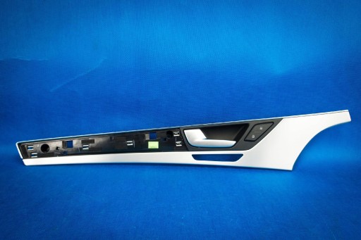 moulding dekoracyjna door Audi A8 4H0867101E