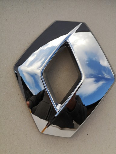 628904053R - ЛОГОТИП ЭМБЛЕМА ПЕРЕДНЯЯ МАСТЕР III TRAFIC 62890 4053R