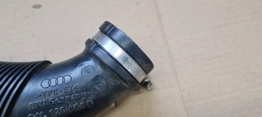 A4 B9 8W SCHLAUCH ROHR LUFT DOLOT 2.0 TDI 04L129661B