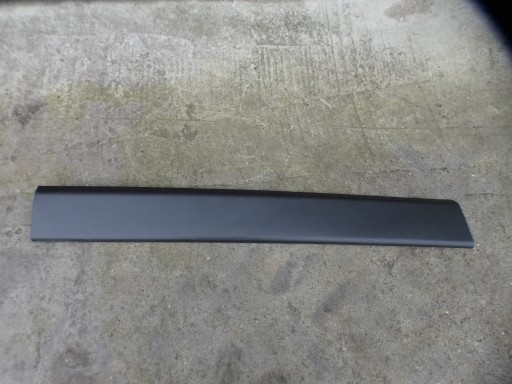 moulding side left RENAULT MASTER III IV 828210160R