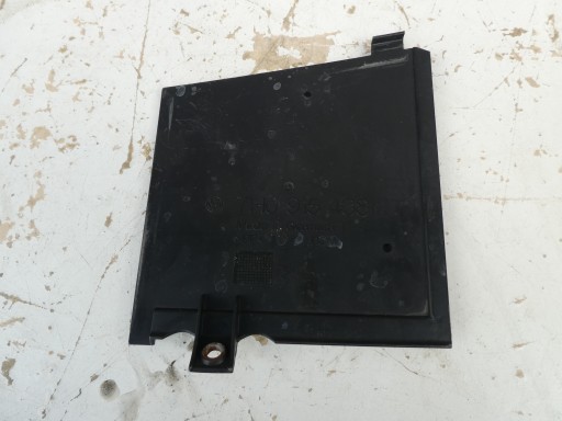 VW T5 Blende Abdeckung Seitlich AKUMULATORA 7H0915438A